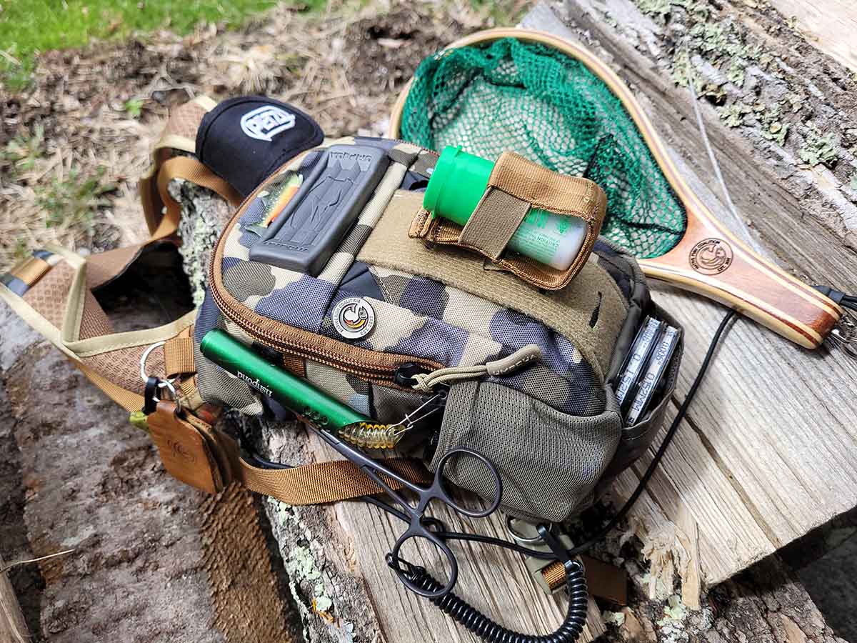 Umpqua Rock Creek ZS Compact Fly Fishing Chest Pack Kit Granite: Buy Online  at Best Price in UAE 